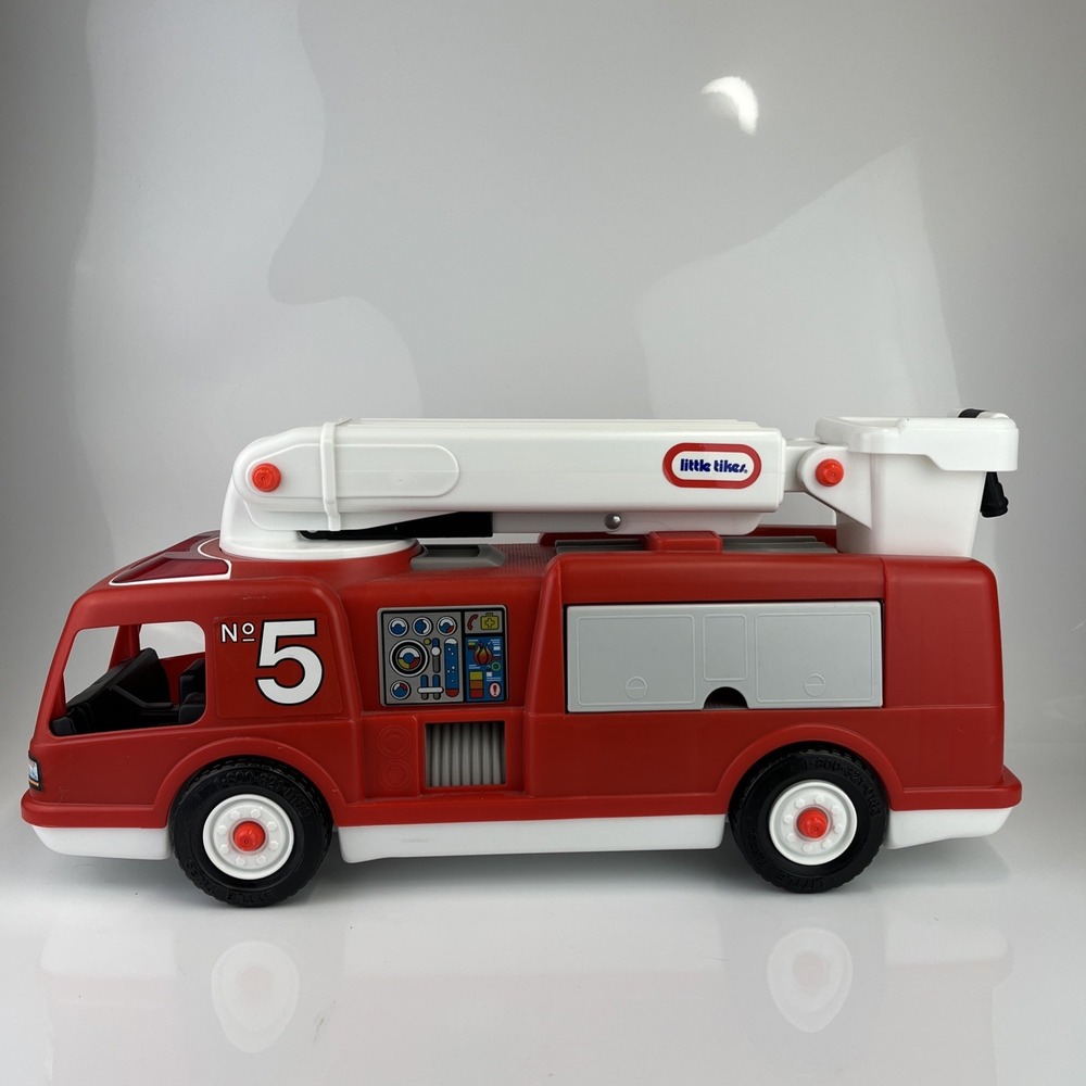 VTG 23" Little Tikes Big Fire Ladder Truck No.5 6683 Made in USA!!!